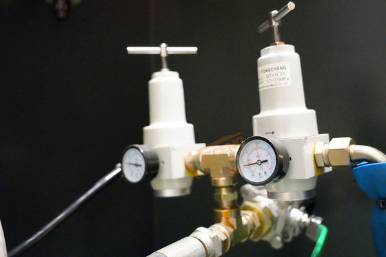 स्वचालित पीईटी बोतल ब्लो मोल्डिंग मशीन 3 गुहा 4500BPH 0.5L-2L