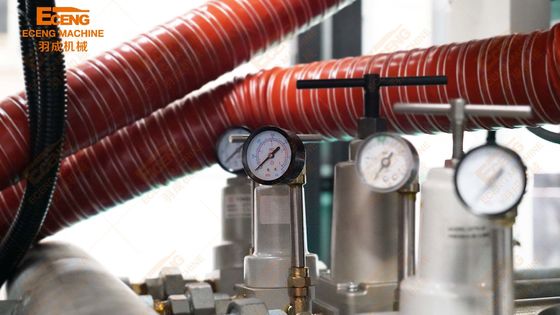 3L 5L 10L स्ट्रेच पीईटी बोतल ब्लोइंग मशीन 220V एनर्जी सेविंग