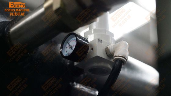 3L 5L 10L स्ट्रेच पीईटी बोतल ब्लोइंग मशीन 220V एनर्जी सेविंग