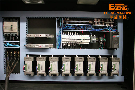 स्वचालित पीईटी बोतल प्लास्टिक ब्लोइंग मशीन 50KW 2000 Ml