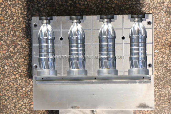 एसजीएस 4 गुहा प्लास्टिक पीईटी बोतल बनाने की मशीन 380V / 50HZ